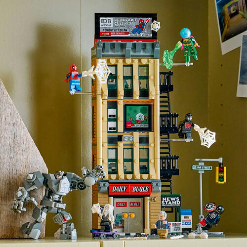 LEGO Marvel Super Heroes Spider-Man vs. Mysterio: The Daily Bugle 76342