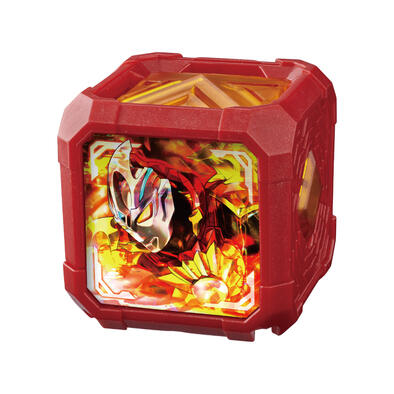 Ultraman 超人力霸王雅克 烈日裝甲魔方