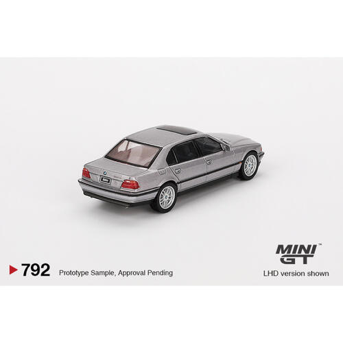 MINIGT	BMW 750IL Aspen Silver Metallic 合金車792