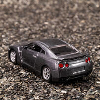 playpop 1:60  合金車 Nissan GT-R