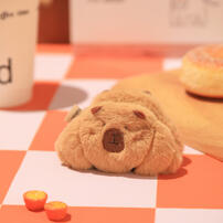 TUNTUNZAI卡皮巴拉	豚豚崽烘焙坊牛角包發抓