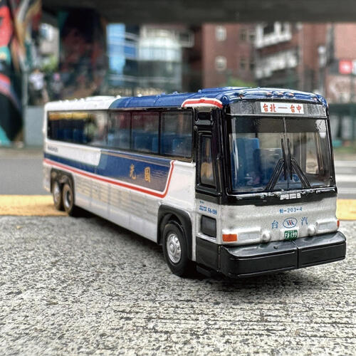 tiny 合金模型車- MCI96A3 國光客運 台灣巴士