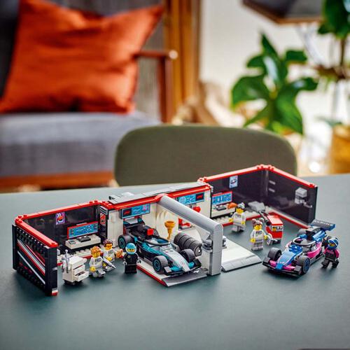LEGO F1® Garage & Mercedes-AMG & Alpine Cars 60444