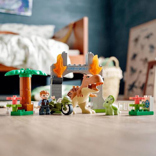 LEGO Duplo Jurassic World T. Rex And Triceratops Dinosaur Breakout 10939