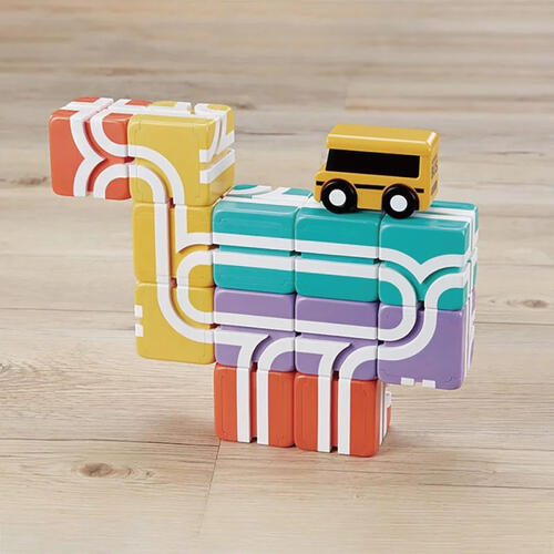 Qbi Happy School Bus: Stack and Stay Creative Blocks