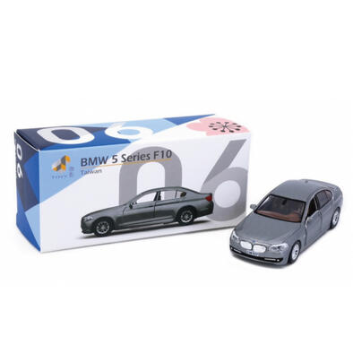 Tiny 台灣 TW06 合金模型車 - 寶馬5系 BMW F10 灰色 (左駕)