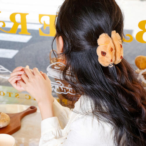 TUNTUNZAI卡皮巴拉	豚豚崽烘焙坊牛角包發抓