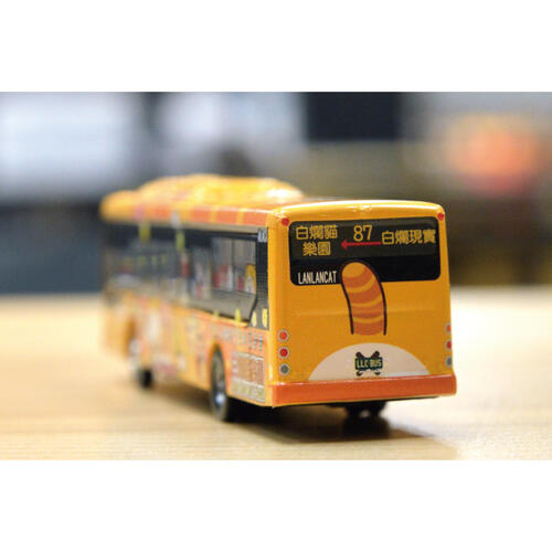 TinyTW Diecast  White Cat Taiwan Bus