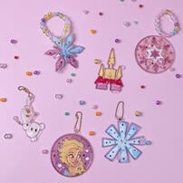 Disney Frozen冰雪奇緣 彩虹免烤畫吊飾DIY套組