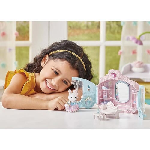 Sylvanian Families森林家族 時尚白兔馬車更衣室組
