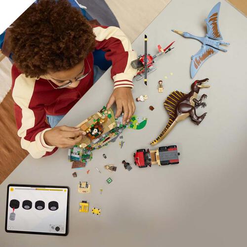 LEGO樂高侏羅紀世界系列 棘龍和風神翼龍的空中行動 76976