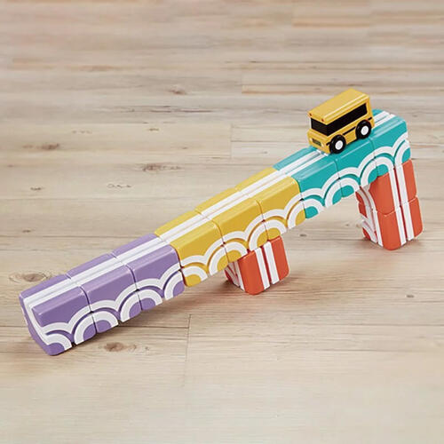 Qbi Happy School Bus: Stack and Stay Creative Blocks