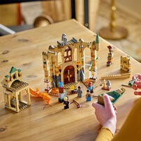 LEGO Harry Potter Hogwarts Room of Requirement 76413