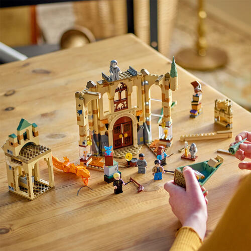 LEGO Harry Potter Hogwarts Room of Requirement 76413