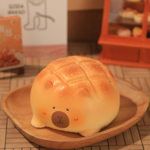 TUNTUNZAI卡皮巴拉	豚豚崽烘焙坊菠蘿包解壓慢回彈
