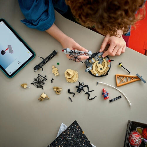 LEGO Marvel Super Heroes Epic Battle: Spider-Man vs. Sandman 76334