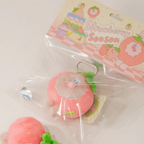 KINGJUN 娃娃吊飾 草莓吃蠢兔