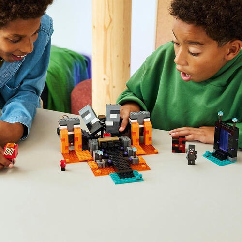 LEGO樂高創世神系列 凋零怪大戰 21590