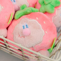 KINGJUN 娃娃吊飾 草莓吃蠢兔