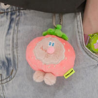 KINGJUN 娃娃吊飾 草莓吃蠢兔