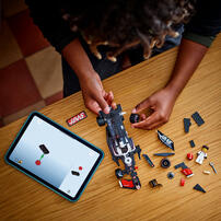 LEGO樂高超級賽車系列 MoneyGram Haas F1 Team VF-24 Race Car 77250