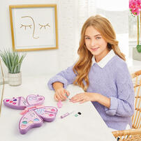 Make It Real	Butterfly Cosmetic Set