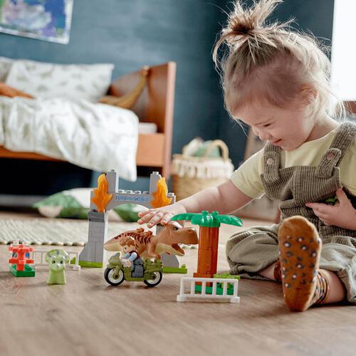 Lego樂高 10939 T. rex and Triceratops Dinosaur Breakout